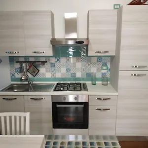 Appartement Mini, Pise