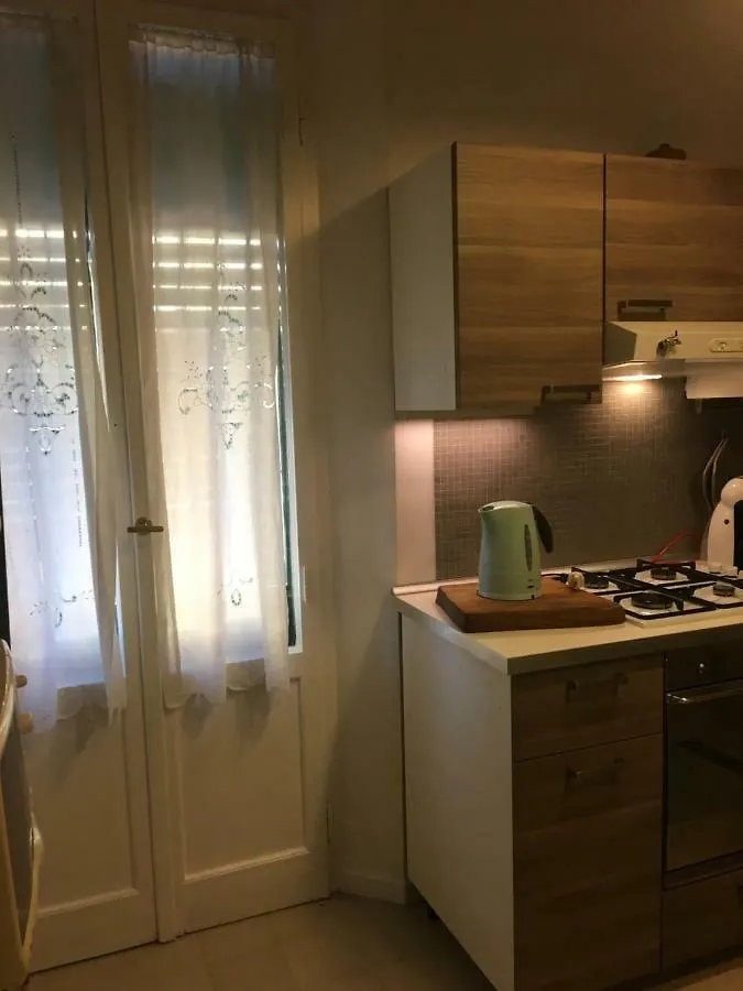 شقة B&B Cristina E Stefano بيزا